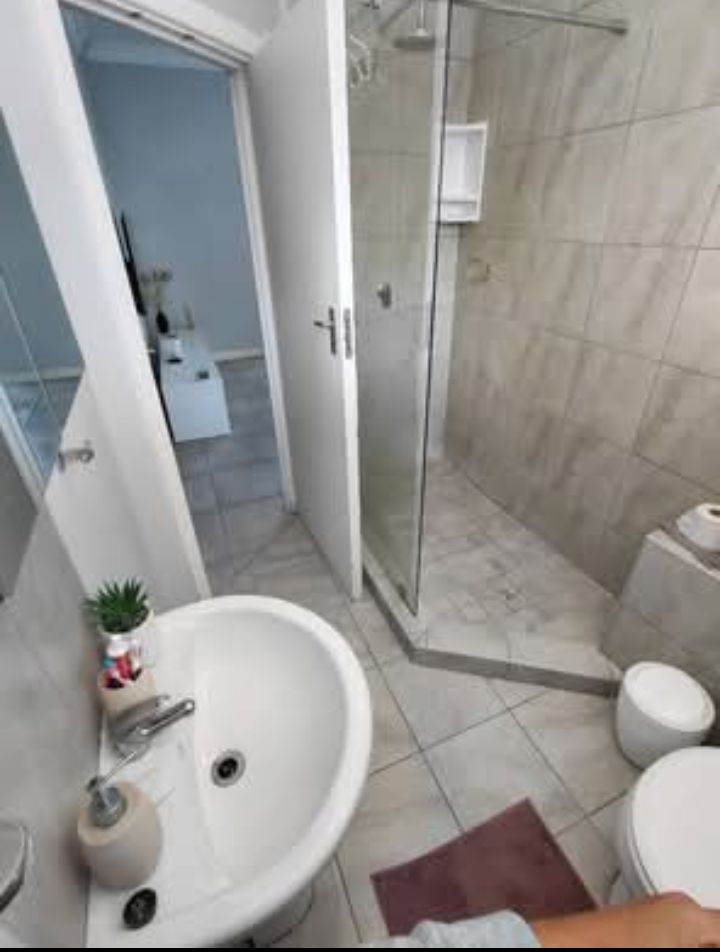 2 Bedroom Property for Sale in Humewood Eastern Cape